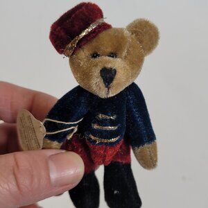 Boyds Bears 1999 Timothy Wuzzie Miniature Bellhop Bear